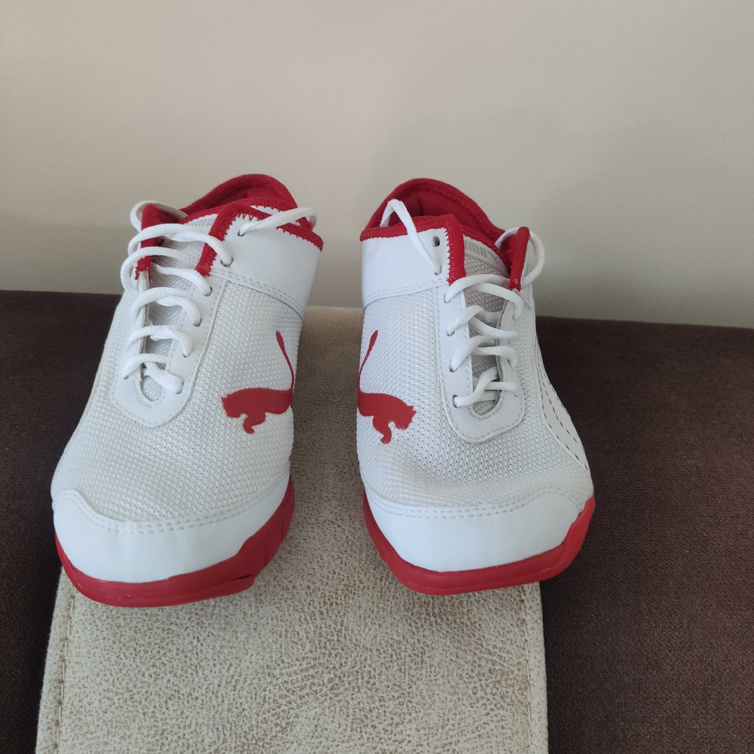 Buty młodzieżowe Puma rozmiar 38