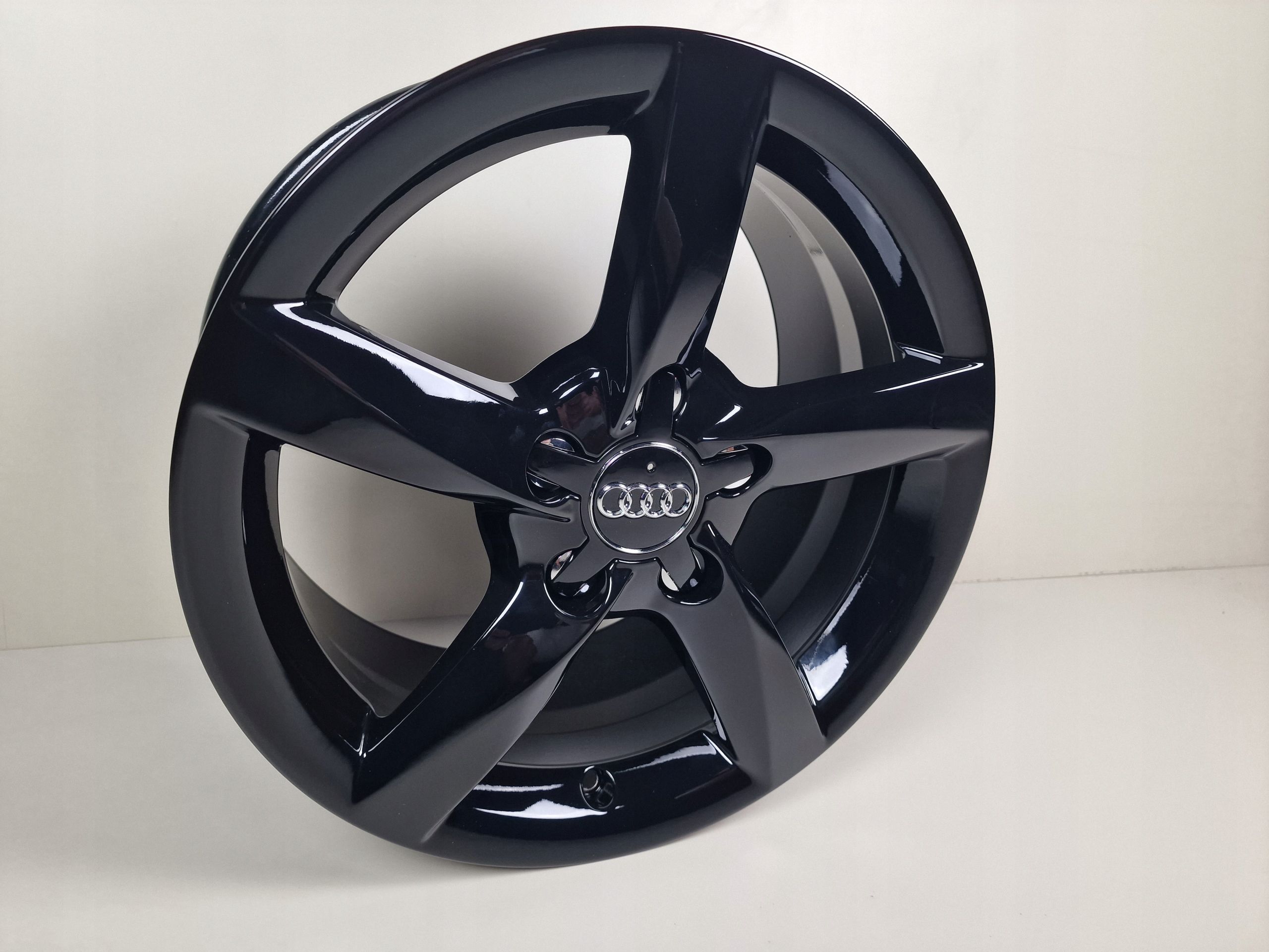 Oryginalne Felgi Audi 16 A3 A4 A6 A8 Q2 Q3 TT