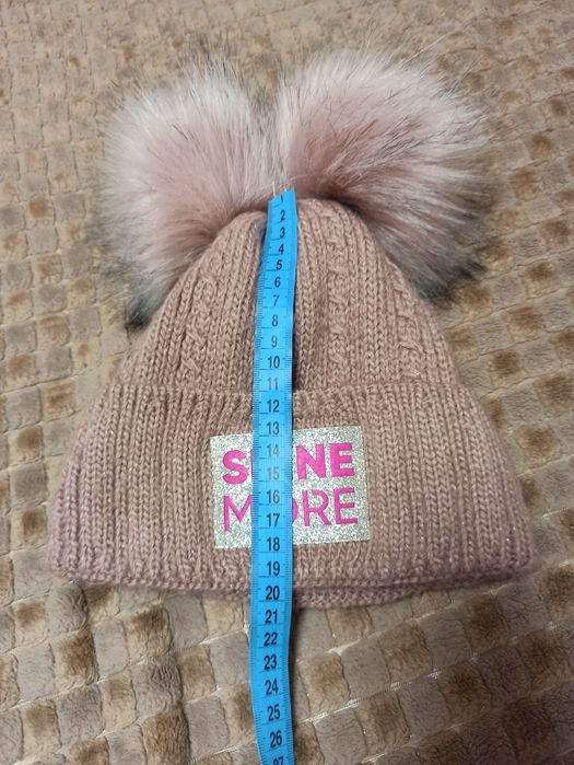 Шапка на дівчинку 5-6 р.зима,в'язка