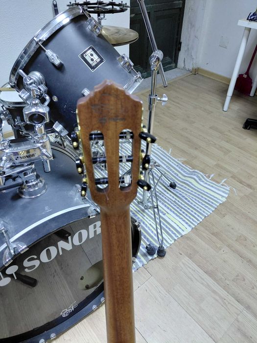 Guitarra em excelente estado e a bom preço