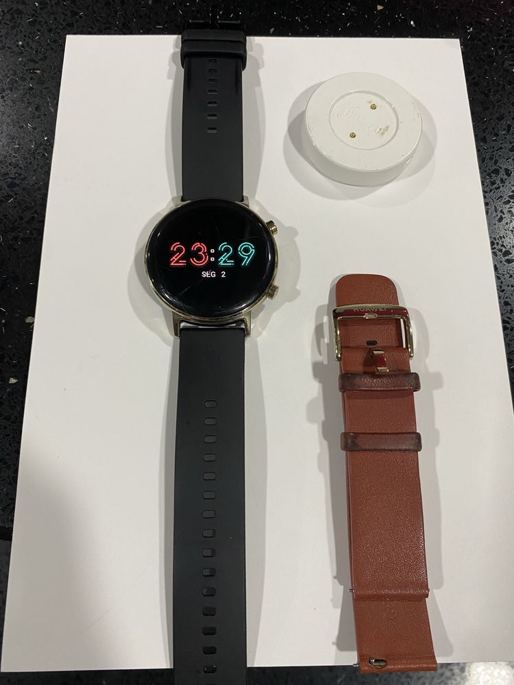 Smartwatch Huawei Gt2 com carregador e brecelete extra