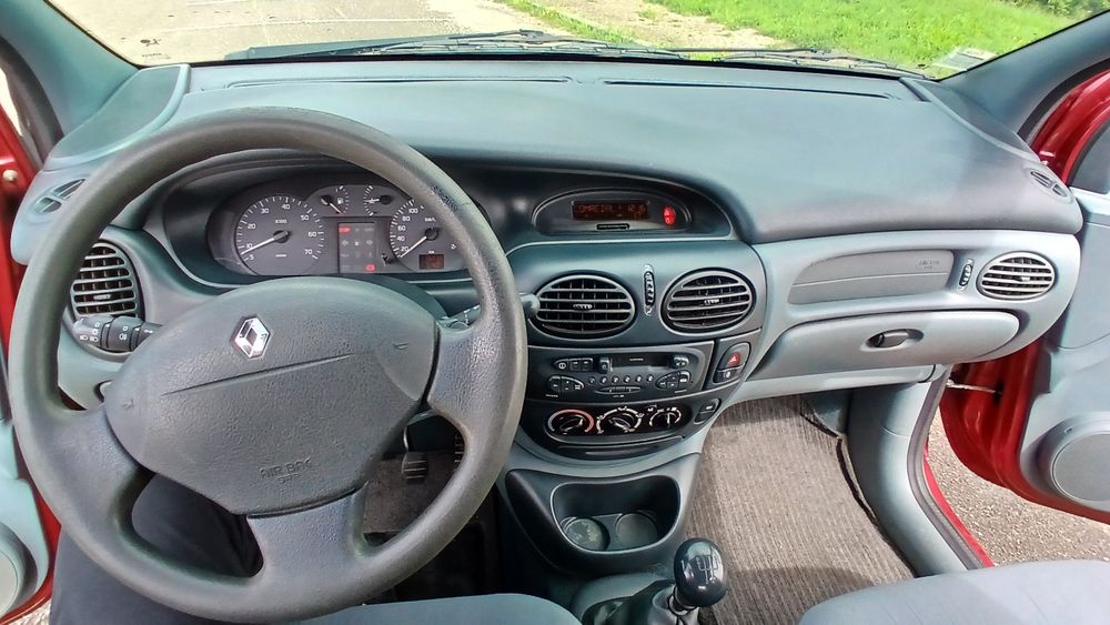 Renault Scenic 1.4 RT