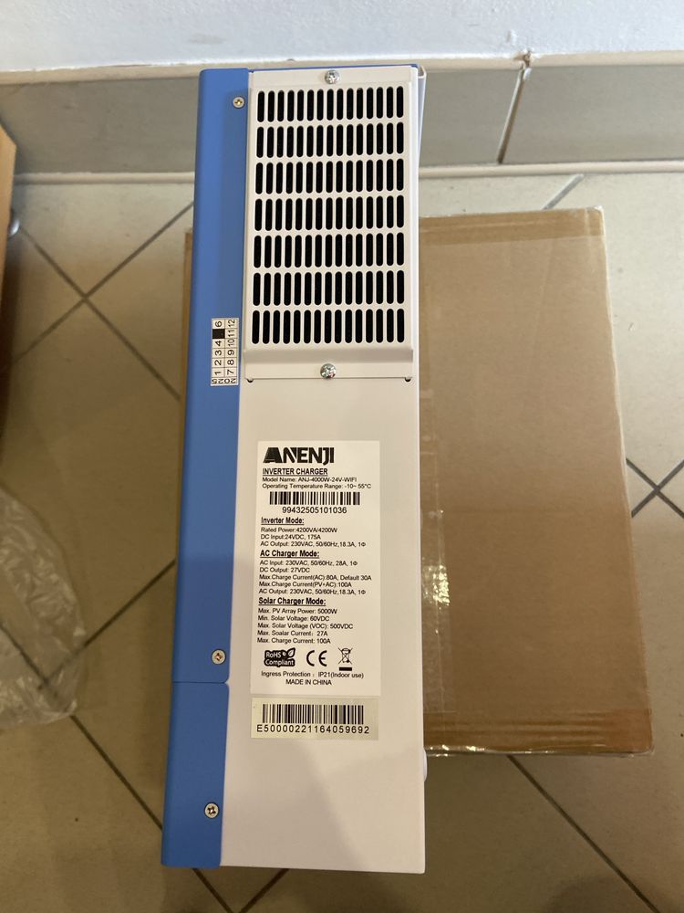 Falownik solarny Anenji ANJ-4000W-24V-wifi Inwerter hybrydowy