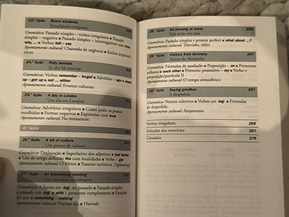 Inglês em 30 Dias
de Carolyn Wittmann e Sonia Brough