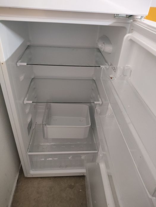 Frigorífico com congelador marca Candy