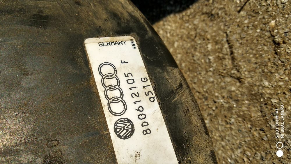 Вакуумный усилитель тормозов Ауди а6с5ц5 2.5тди 4B3612105A
