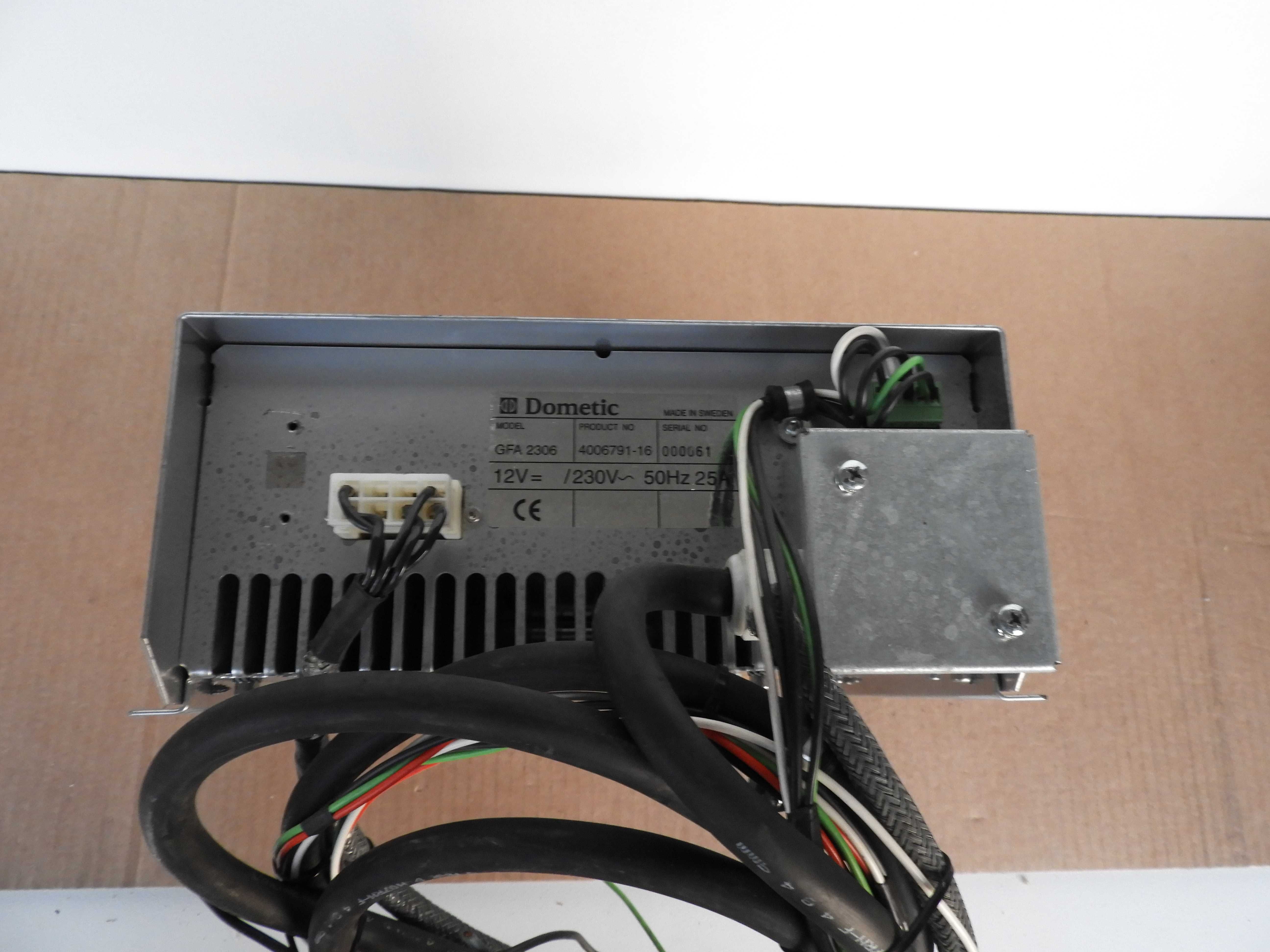 Kamper przetwornica 12v 230v  Dometic 5kw Travel Power 230v koniowóz
