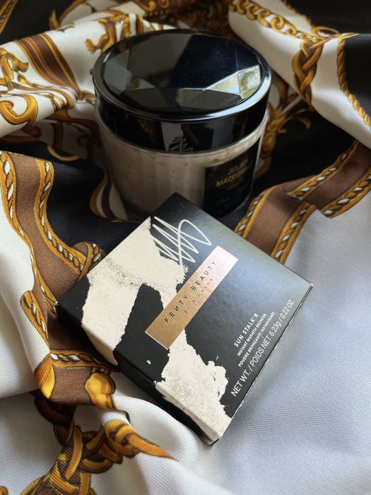 Бронзер скульптор Fanty Beauty by Rihanna bronzer