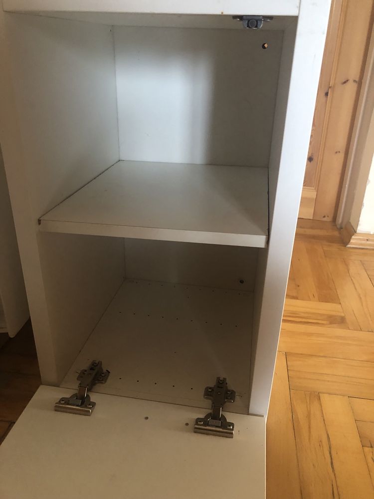 Szafka wisząca zamykana Ikea