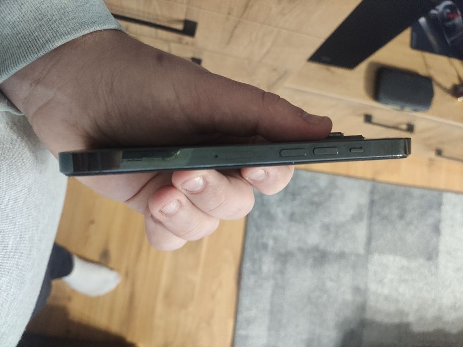 iPhone 13 pro 256 gb 85% baterii