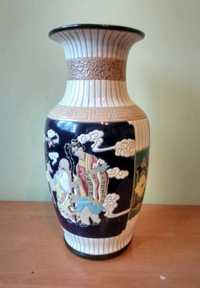 Duży wazon z chińskim motywem