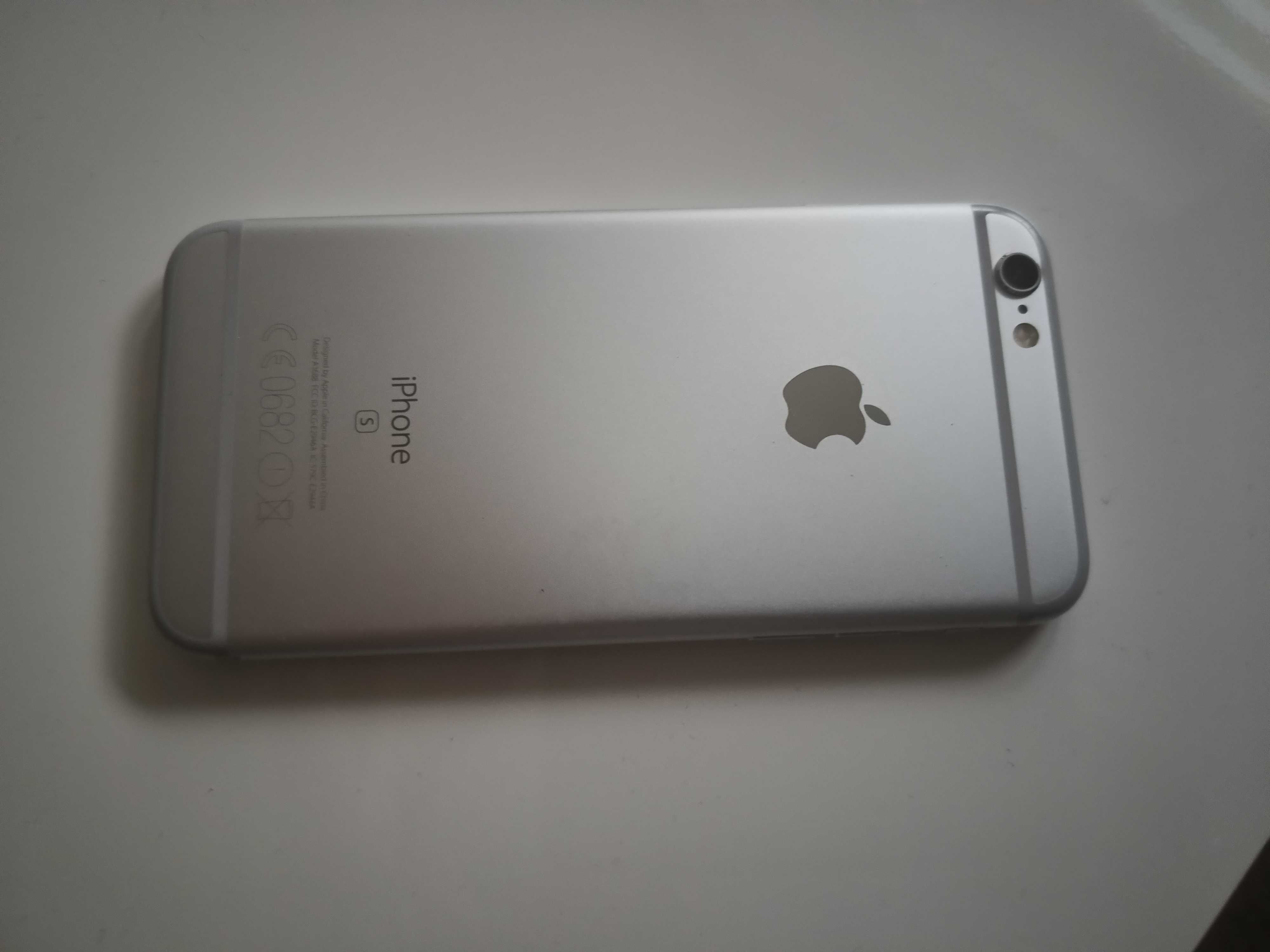 Smartfon Apple iPhone 6S 2 GB / 16 GB