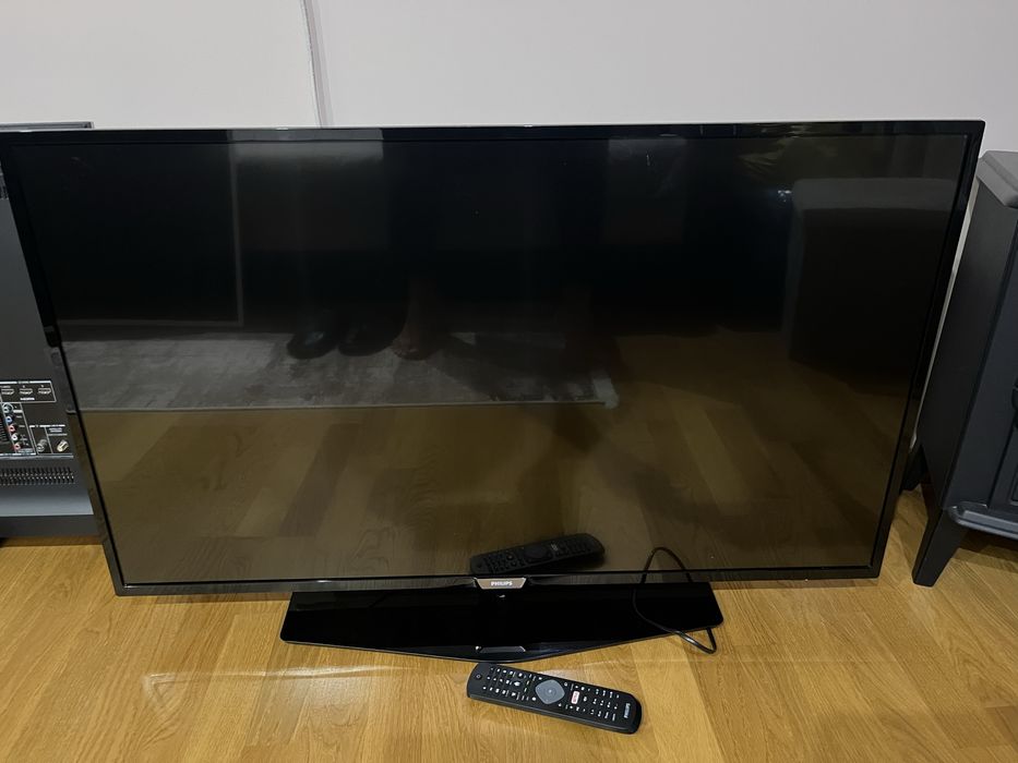 ДЕФЕКТ  Smart телевізор LСD 43" Philips 43PUT6162/12 з Т2