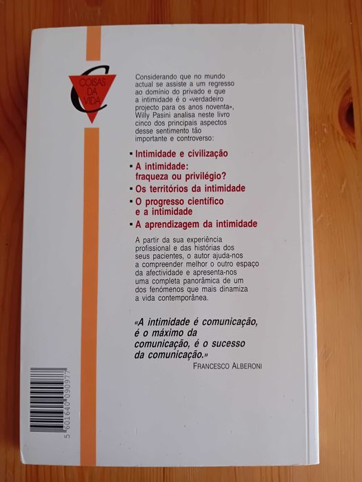 Livros em muito bom estado: Amor-Intimidade