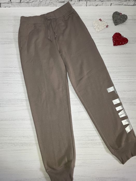 Костюм спортивный женский Victoria's Secret