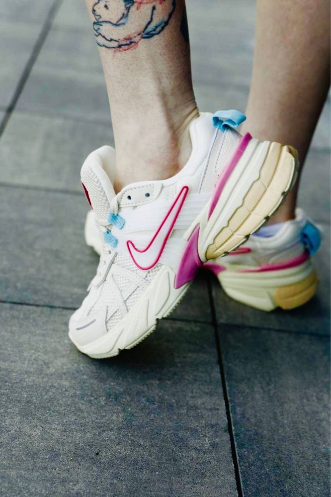 Nike runtekk жіночі кросівки