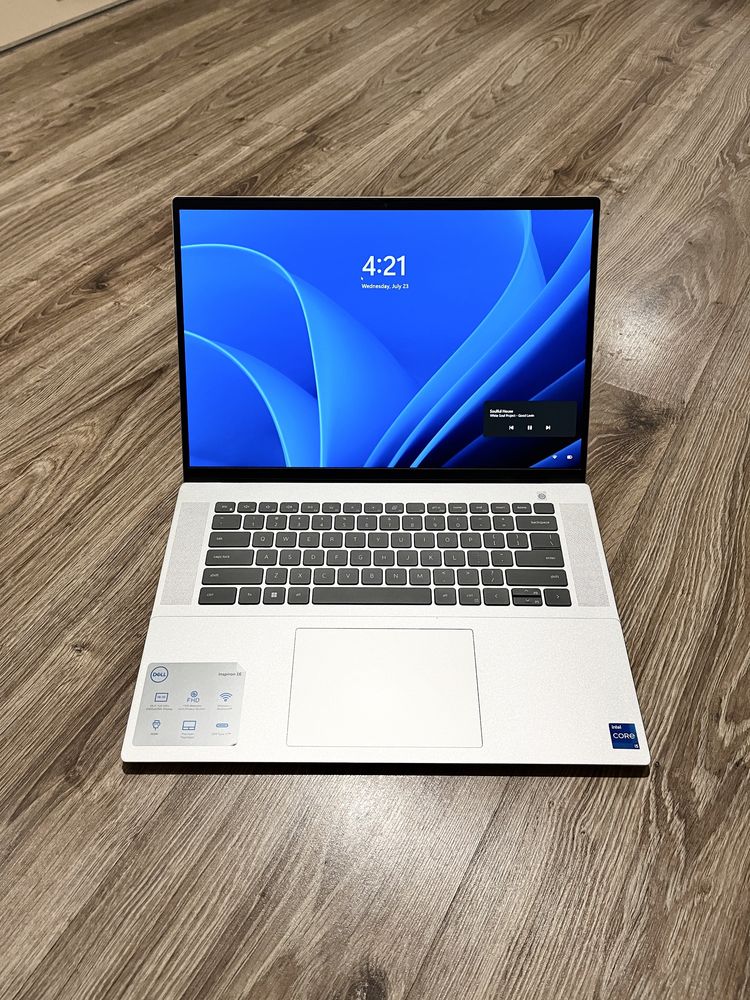 Dell Inspiron 16 5620 Intel® Core i5-1235U