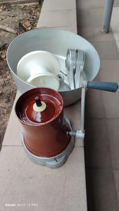 Сепаратор ручний для молока Мотор Січ