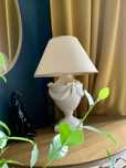 Lampa w stylu antycznym