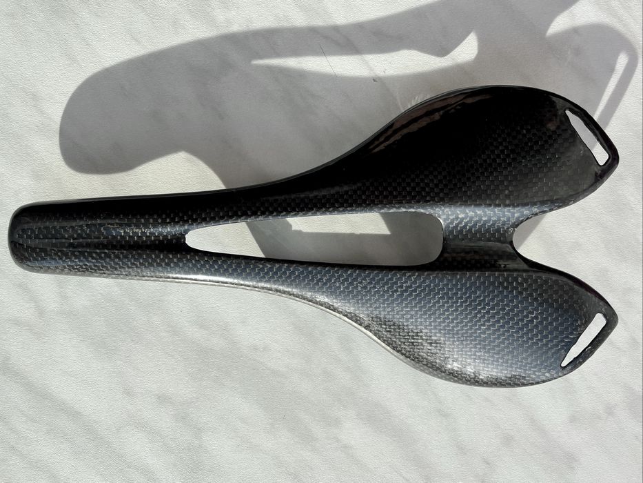 Siodełko rowerowe MTB szosa full carbon 99g