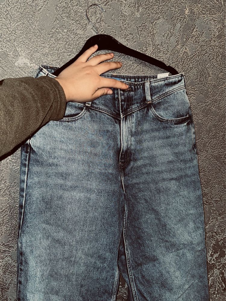 Сині трендові джинси