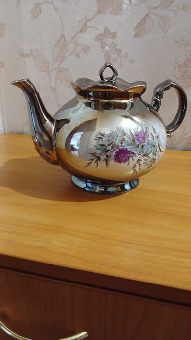 Продам красивий чайник
