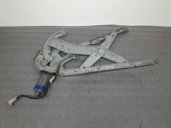 Elevador Frente Dto Toyota Corolla (_E11_)