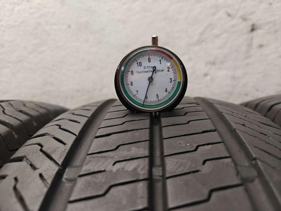 4x 215/65R15C opony letnie Continental 6,8mm 2021 (N136)