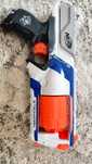 Pistolet Nerf strongarm