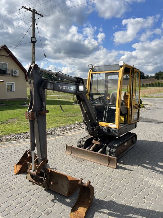 Minikoparka Volvo EC20B