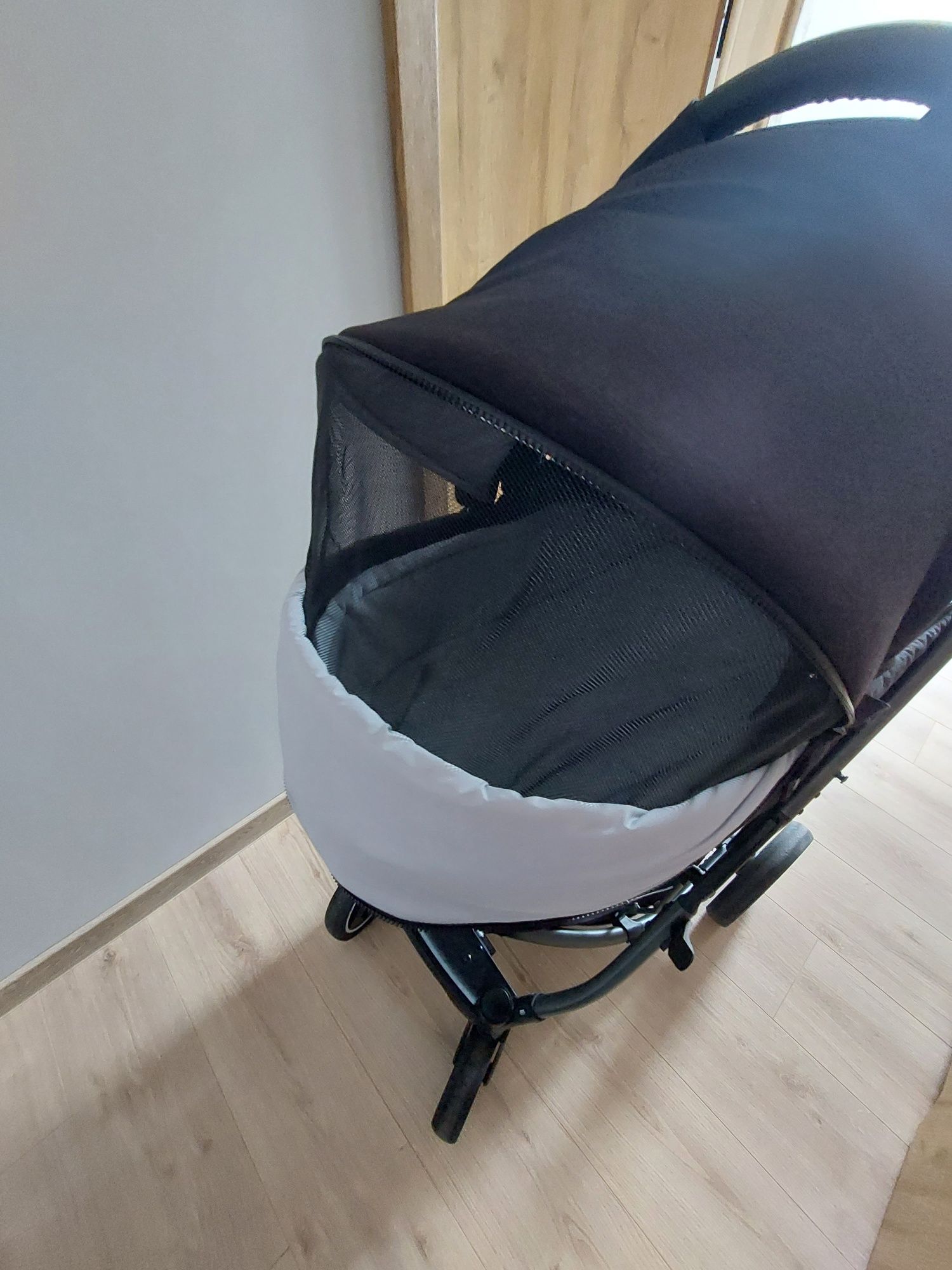 Sprzedam wozek X-lander x-cite 2 w 1