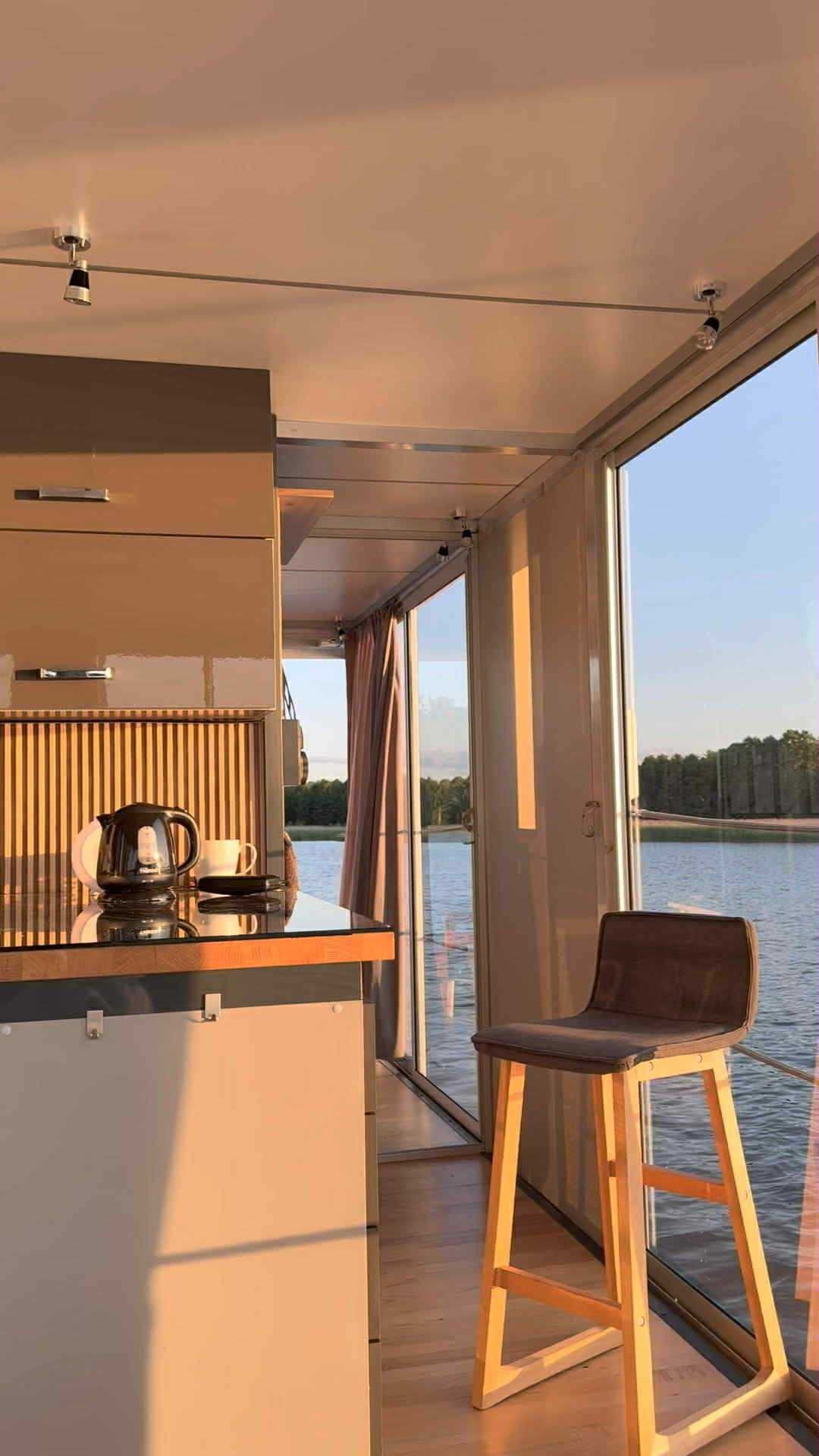 Houseboat Villa Marina- dom na wodzie_ Augustów