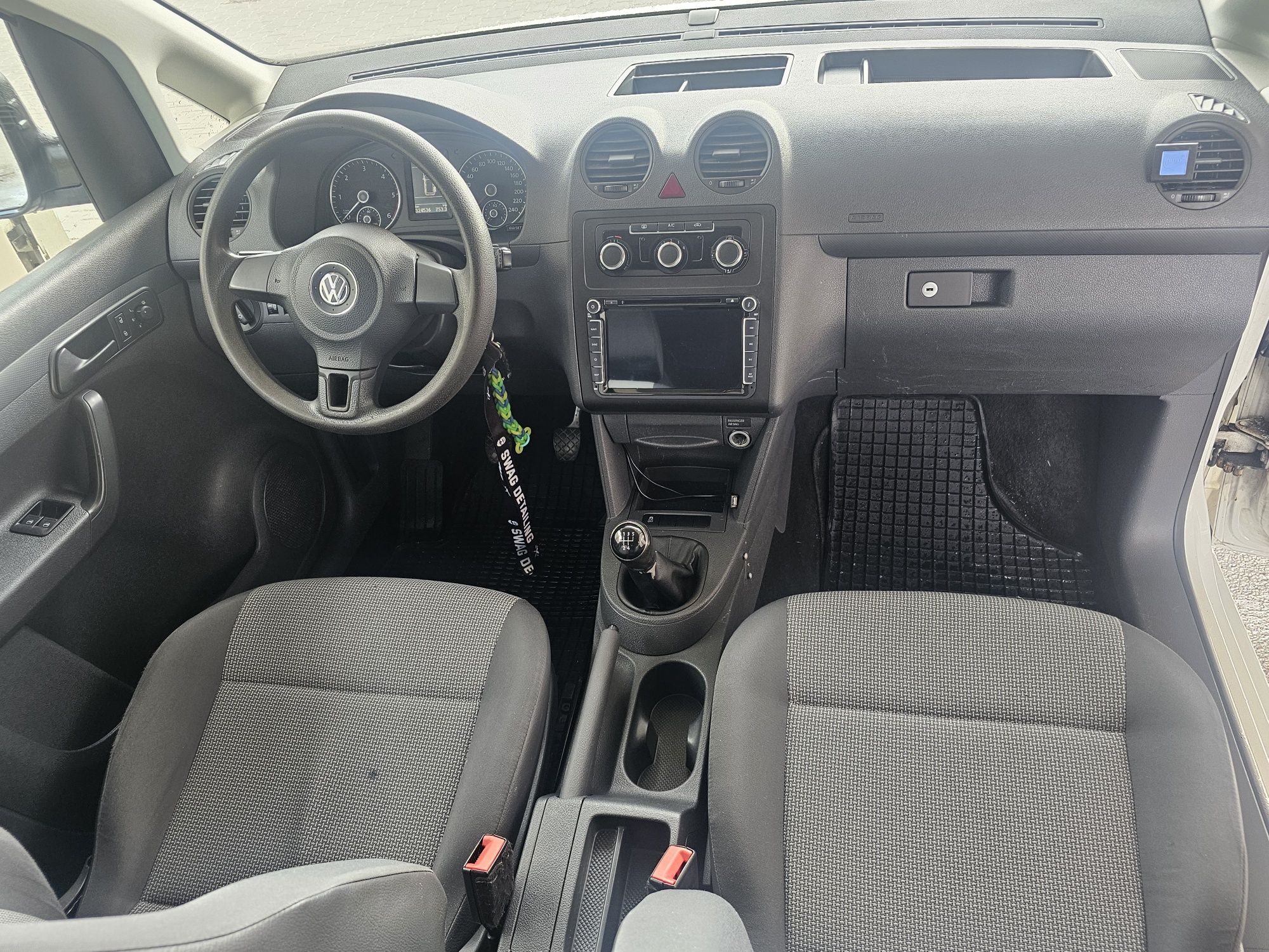 VW Caddy Maxi 5 osobowy 1.6 TDI klima nawi 105KM '13