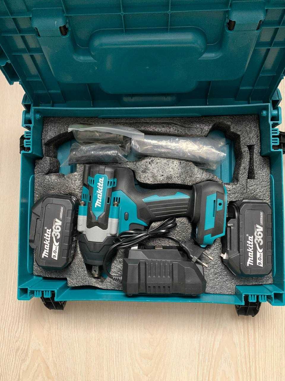 Гайковерт Makita DTW301  21V  5.0Ah Безщітковий гайкокрут 2 акб