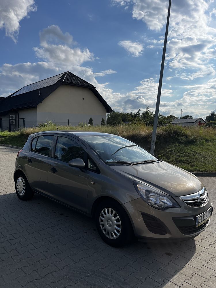 Opel Corsa D polski salon
