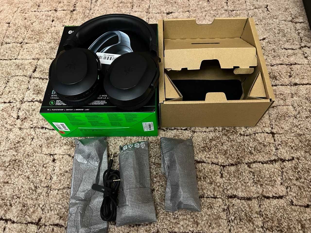 Навушники Razer Barracuda X