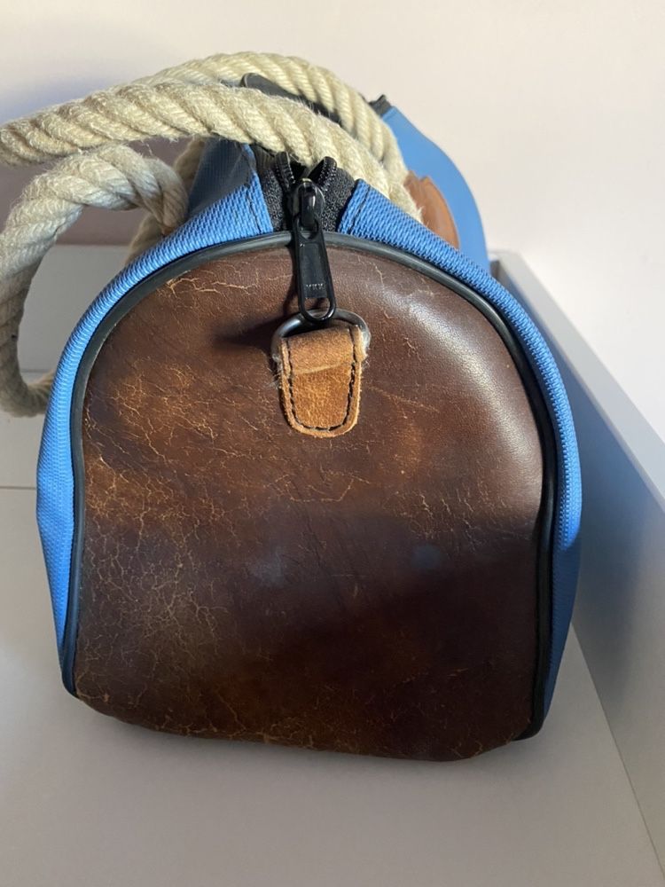 Torba podrozna lub sportowa w stanie idealnym