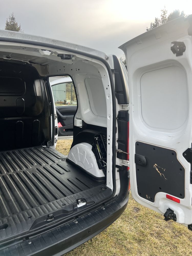 Mercedes Citan rok 2021, przebieg 147212, faktura VAT /wym. rozrząd