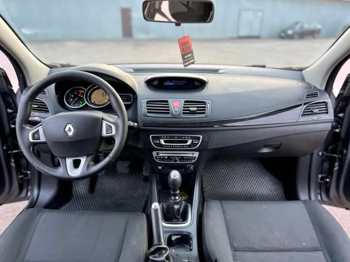 Renault Megane 2011 року