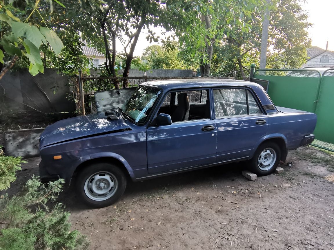 Продам ваз  2107
