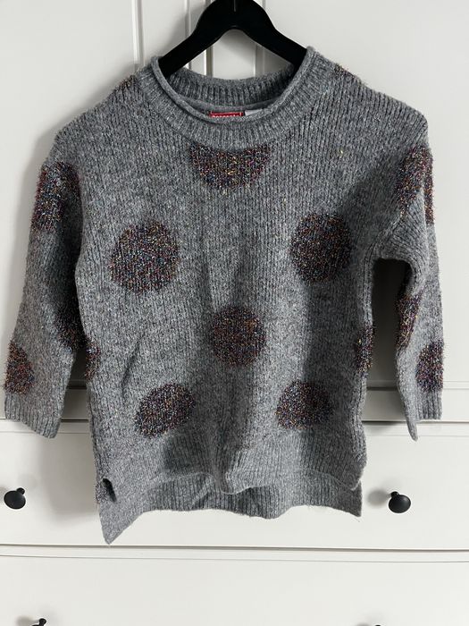 Szary sweterek 134 cm