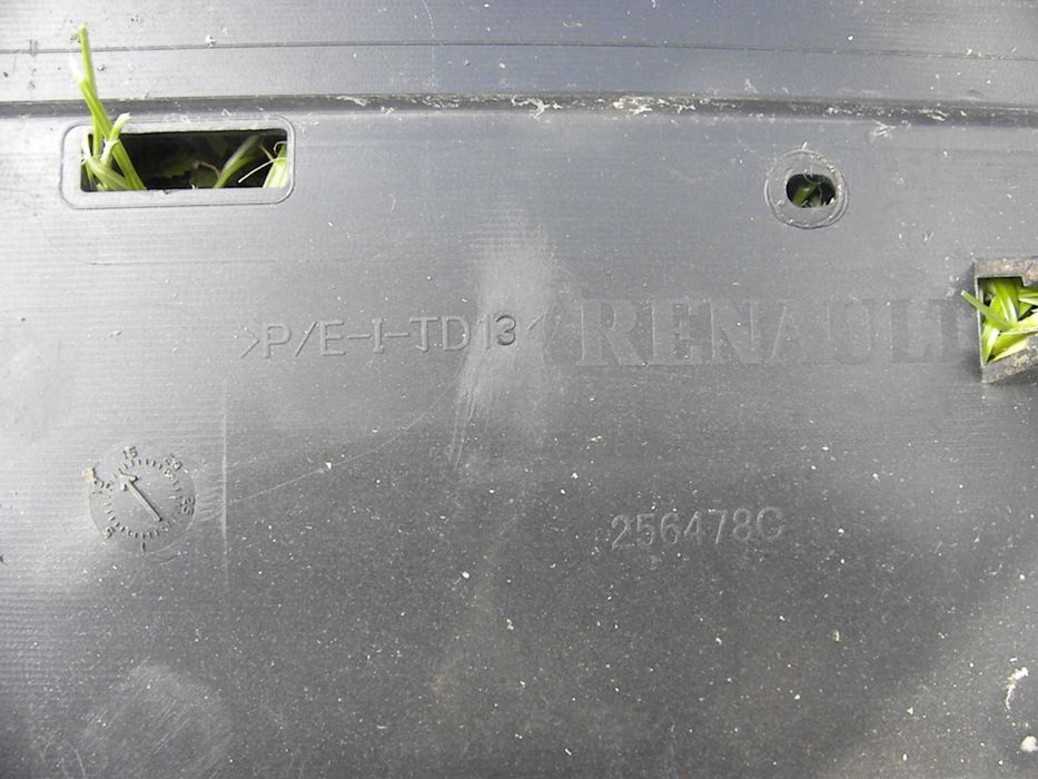 бампер пер., зад., Renault Sandero Stepway