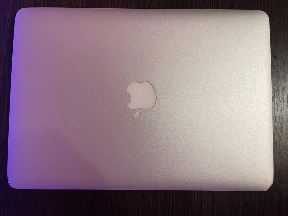 MacBook Air 13 2014 SSD 256/ 4gb ram/ vram 1.5gb