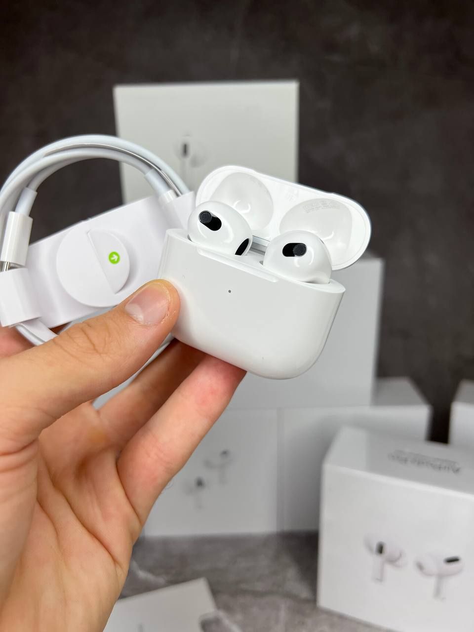 AirPods 3 lux version