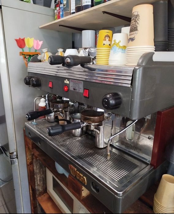 ТЕРМІНОВО Кавова машина професійна