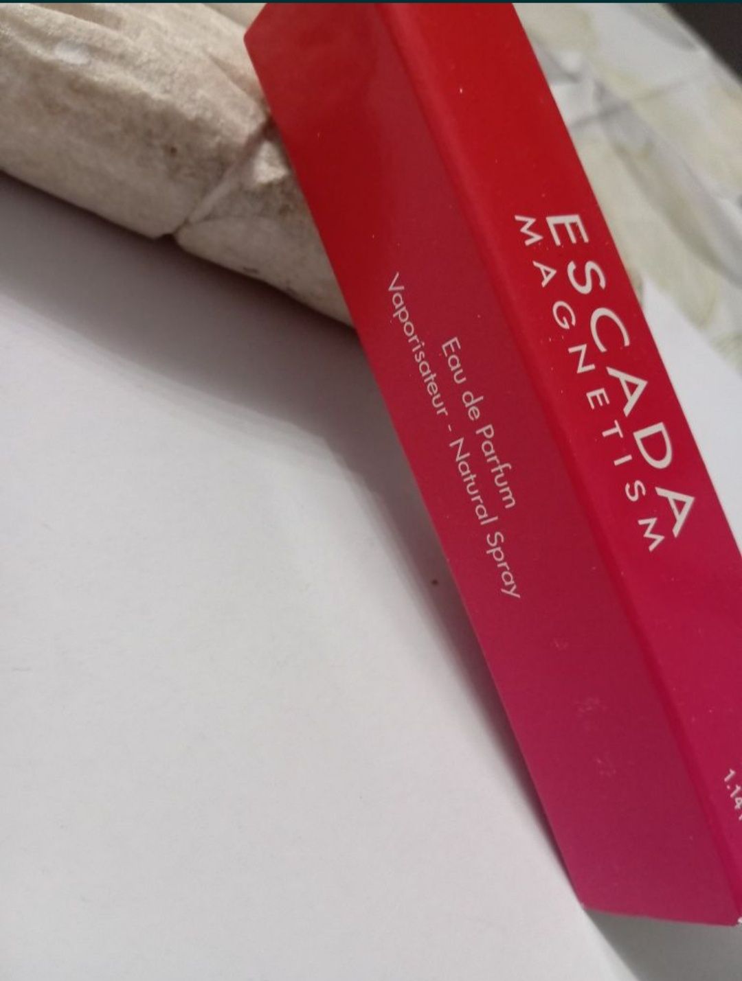 Perfumetka damska Escada Magnetism