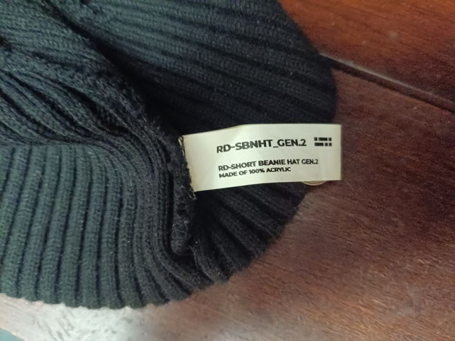 Шапка riot division.