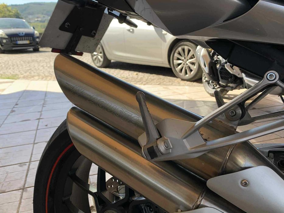 MV Augusta Brutale 1090RR