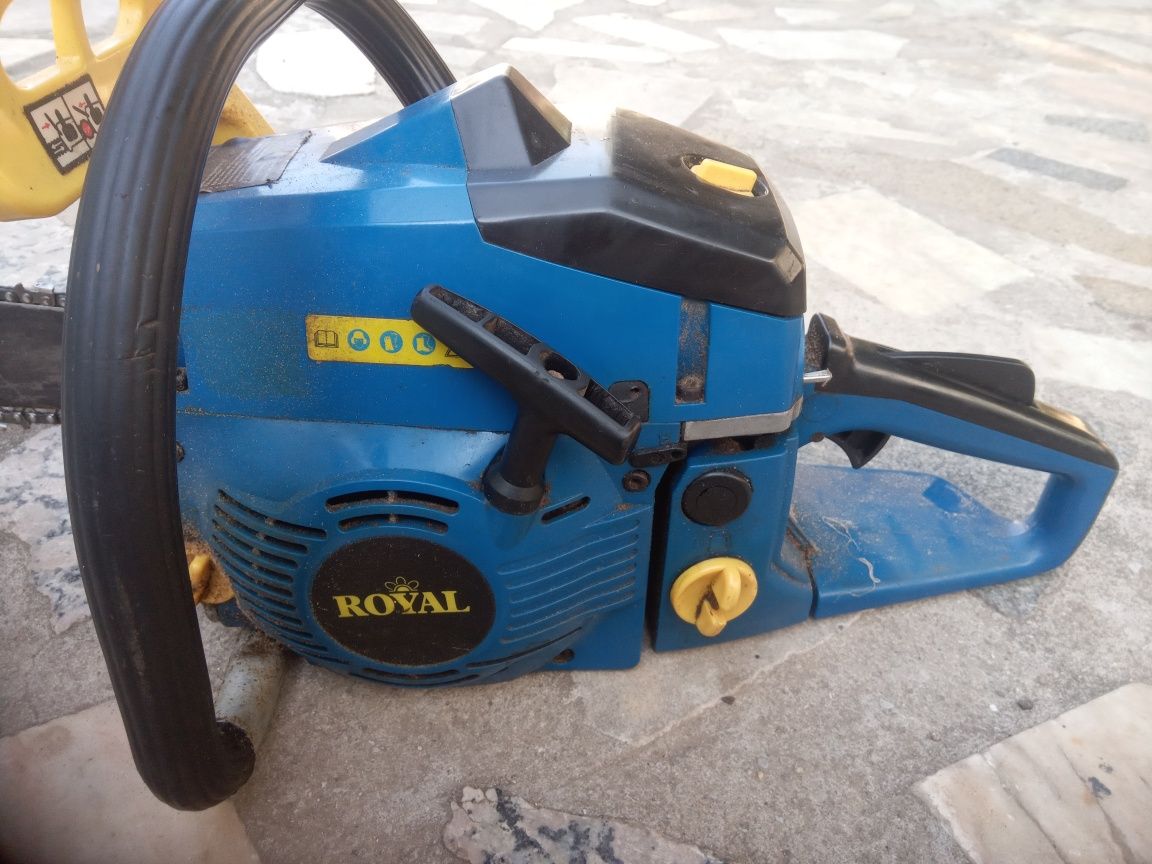 Motosserra marca Royal com pouco uso