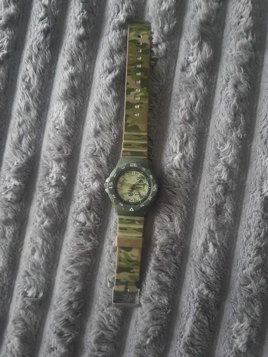 Наручний годинник